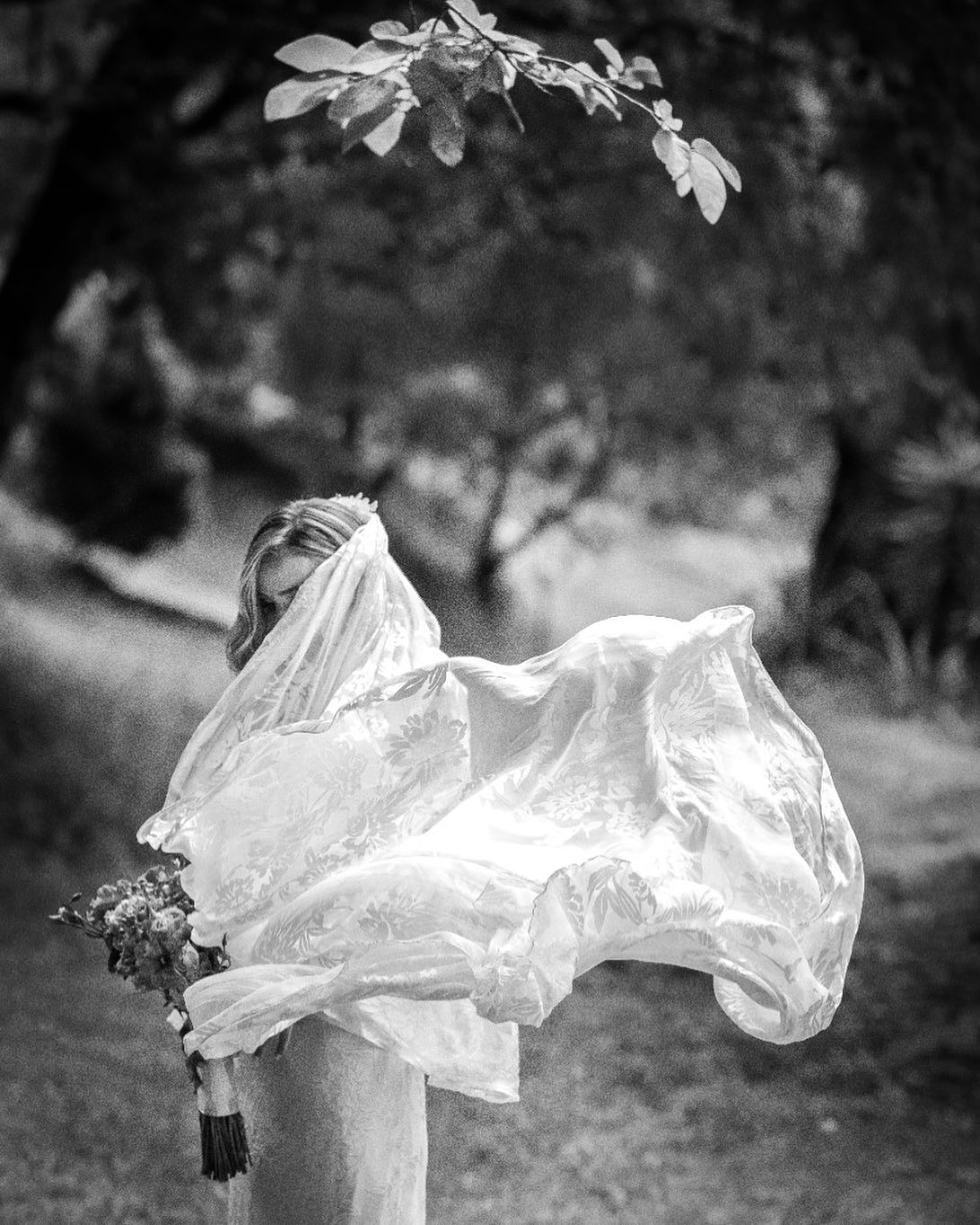 Sparks Fly.

#weddingphotography #wedding #weddinginspiration #bride #weddingphotographer #photography #love #weddings #photographer #photooftheday #weddingphoto #instawedding #couplegoals #brideandgroom #photoshoot